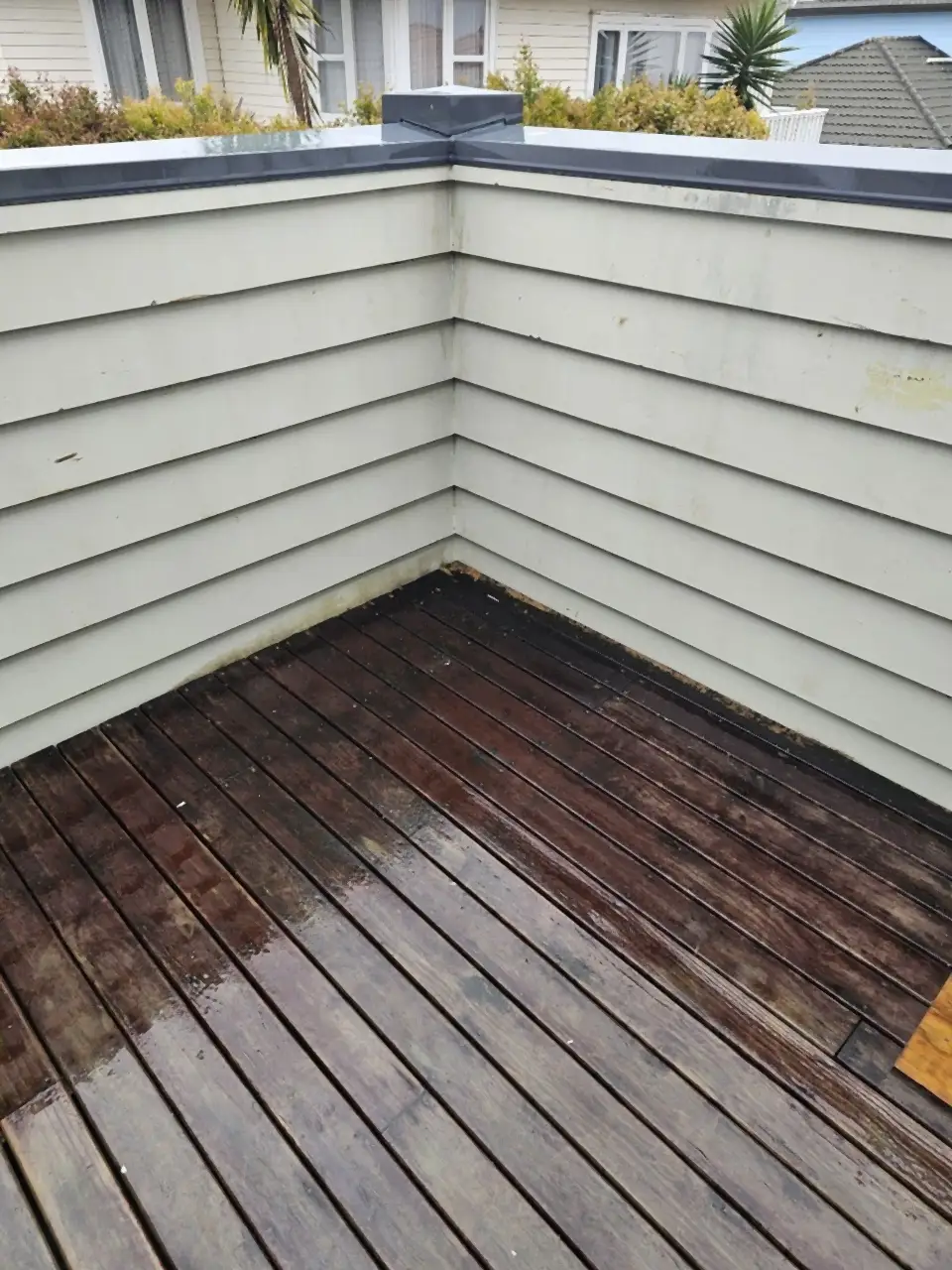 After: The same deck and balustrade clean